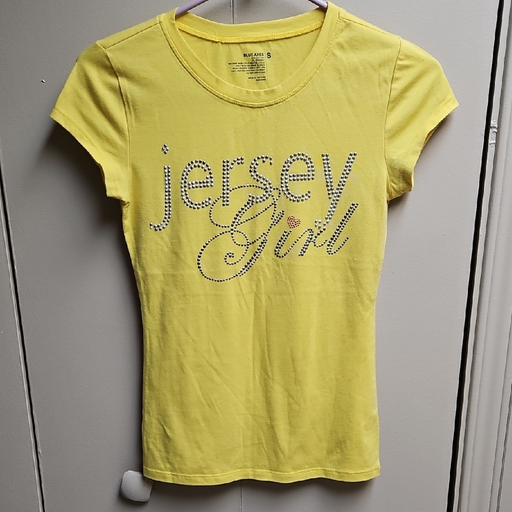 44. Yellow Jersey Girl Short Sleeve Tee